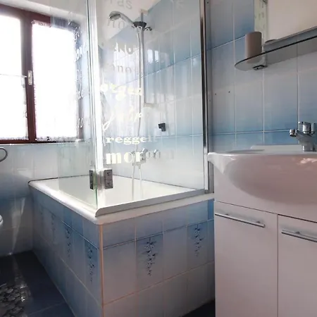 Du Apartment *