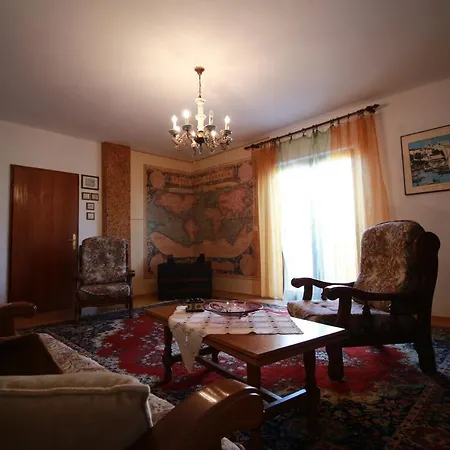 Apartment Du *